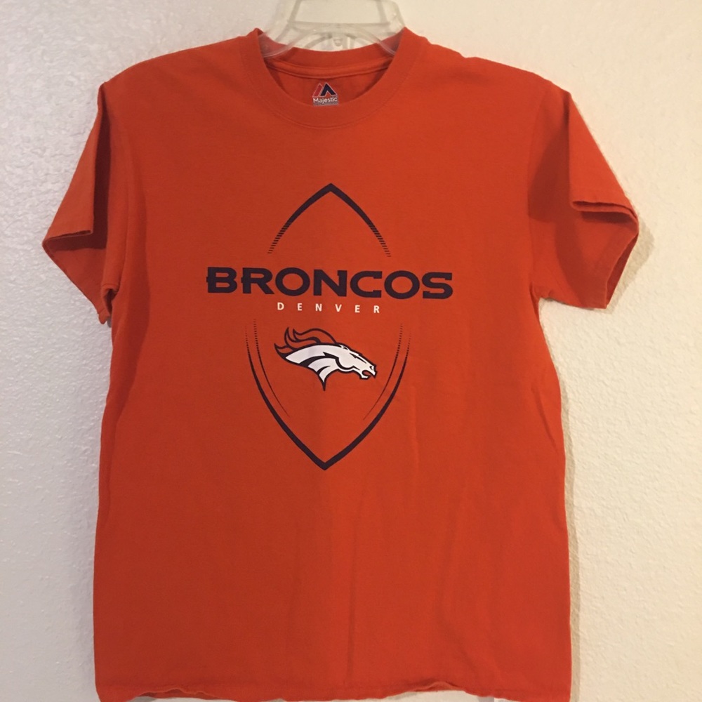 Men’s Orange BroncosTshirt Sz S